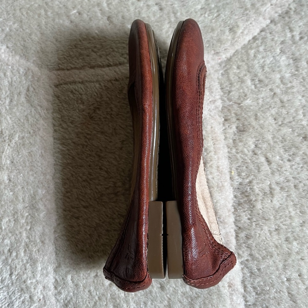 Frye Youth Carson Ballet Flats - Picture 3 of 12